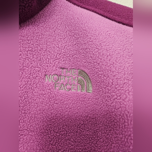 The North Face medium pink and maroon Soft fleece zip up vest jacket Layer - Picture 4 of 7